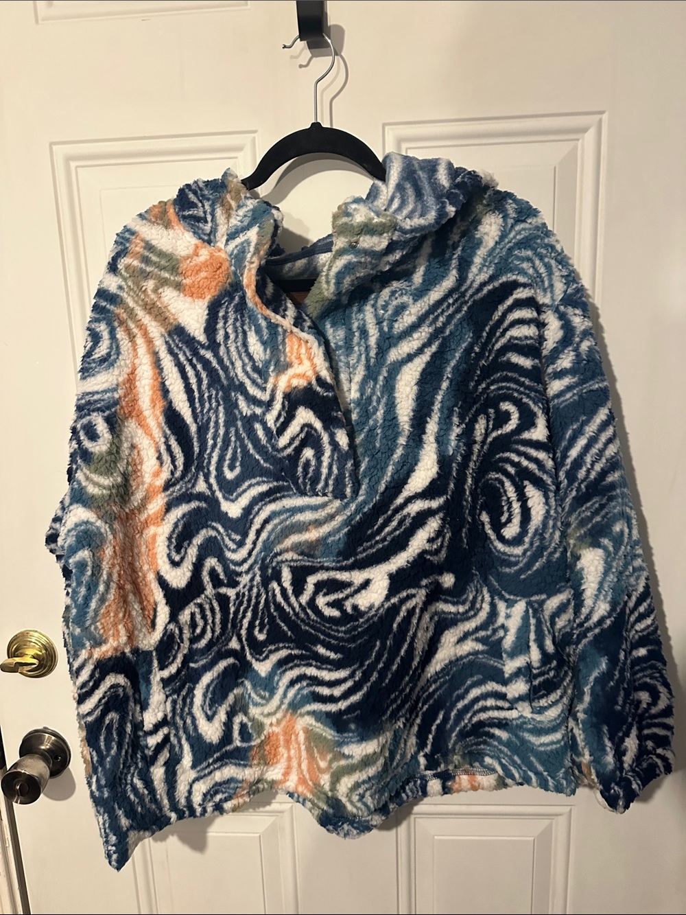 Koolaburra Plush Swirl-Print Hooded Sweater - Blue, White, Peach